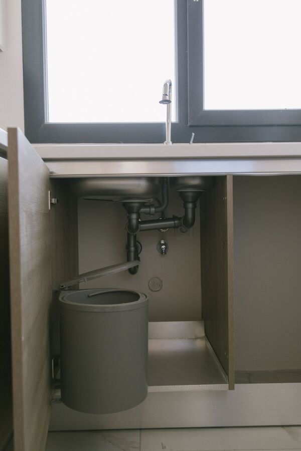 5 Smart Plumbing Habits to Start in the New Year (That Can Save You Thousands)